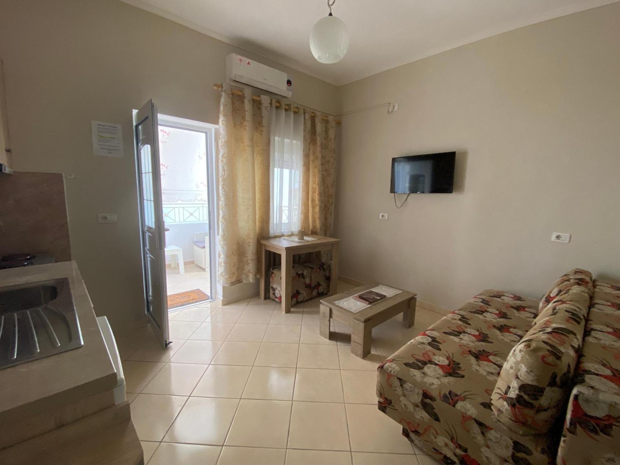 Vila Xhani * Sarandë