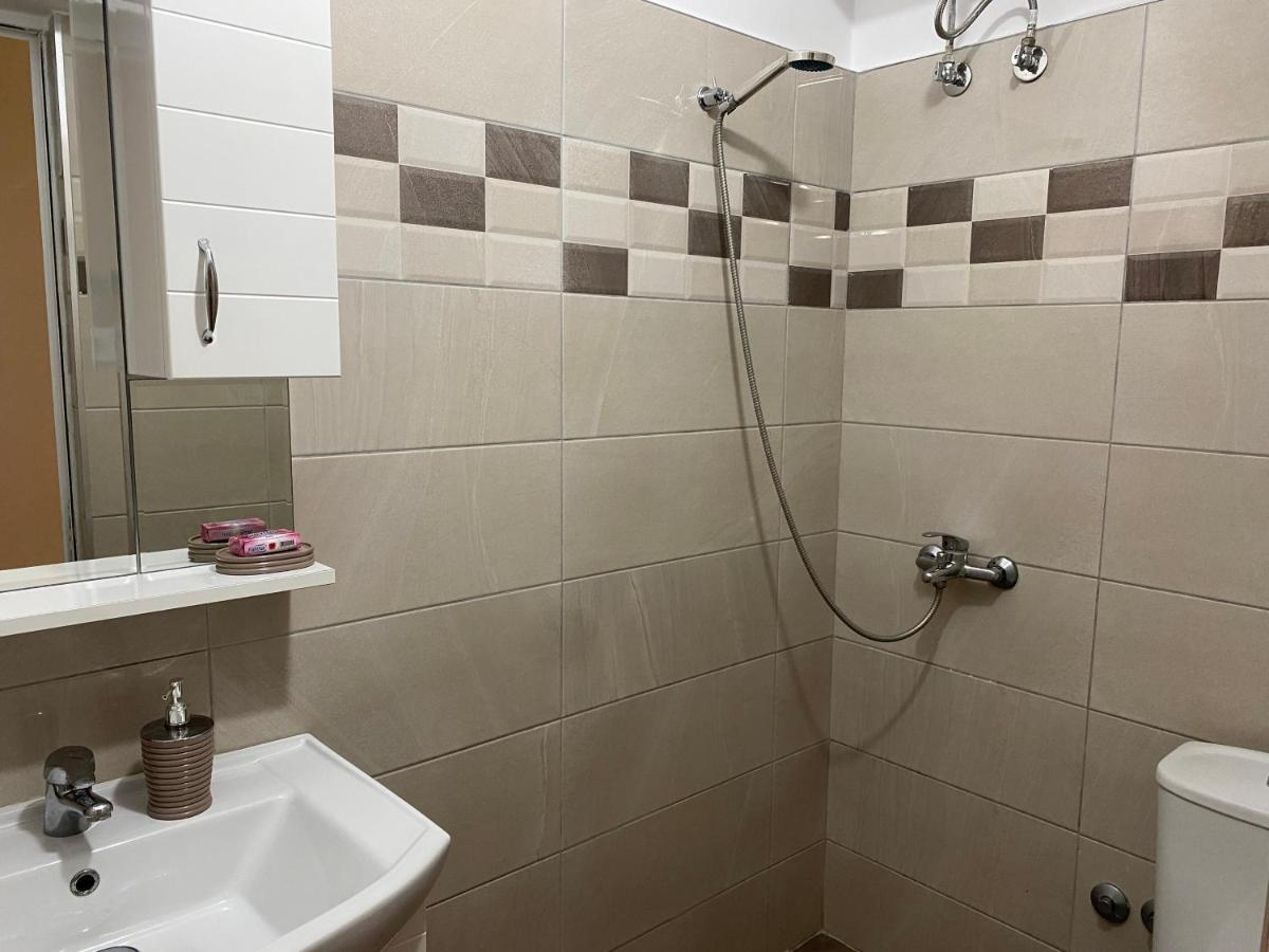 Vila Xhani Apartamento Sarandë