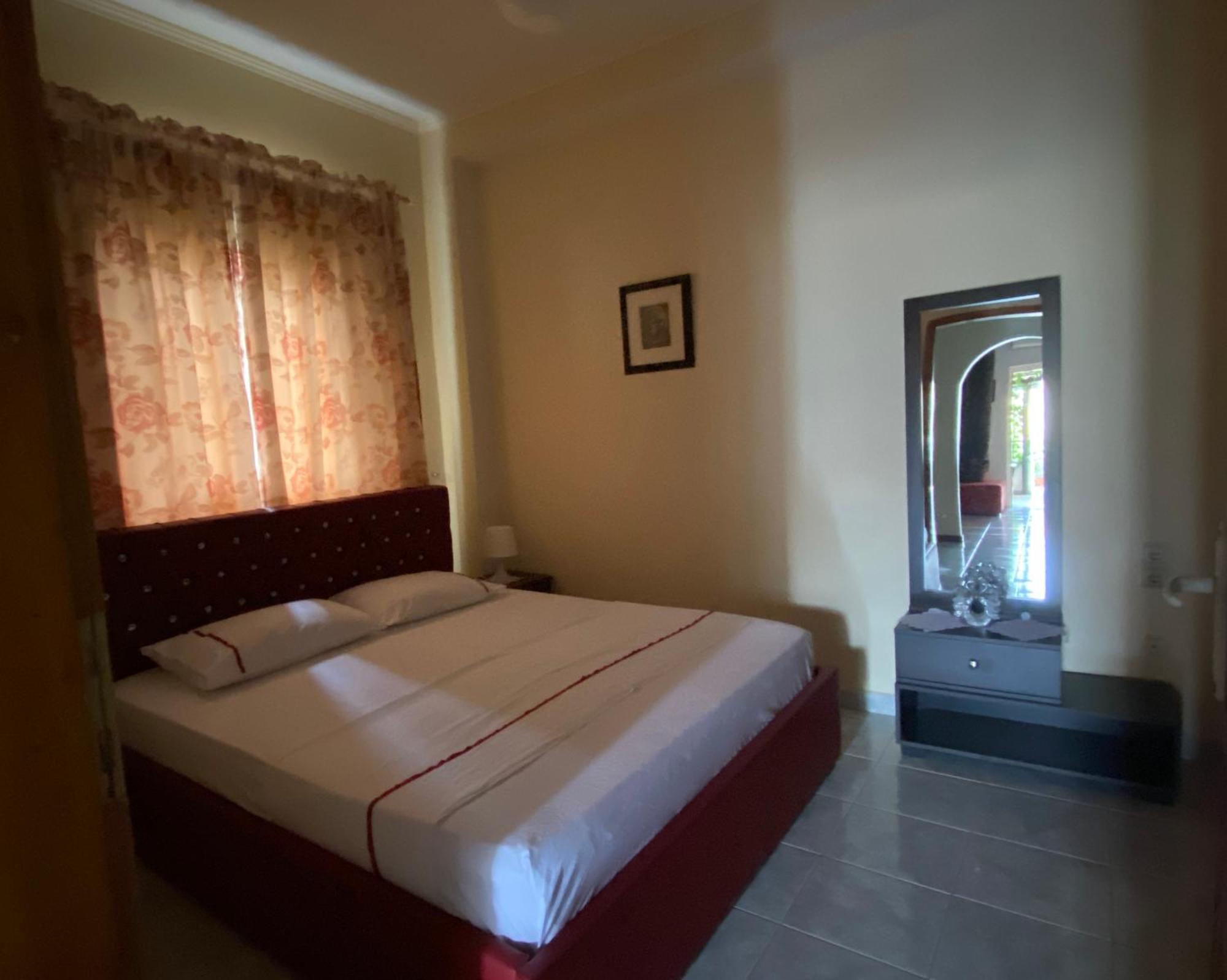 Vila Xhani * Sarandë